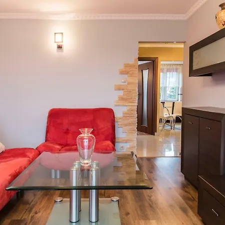 Apartament Rubinowy Апартаменты Косцелиско